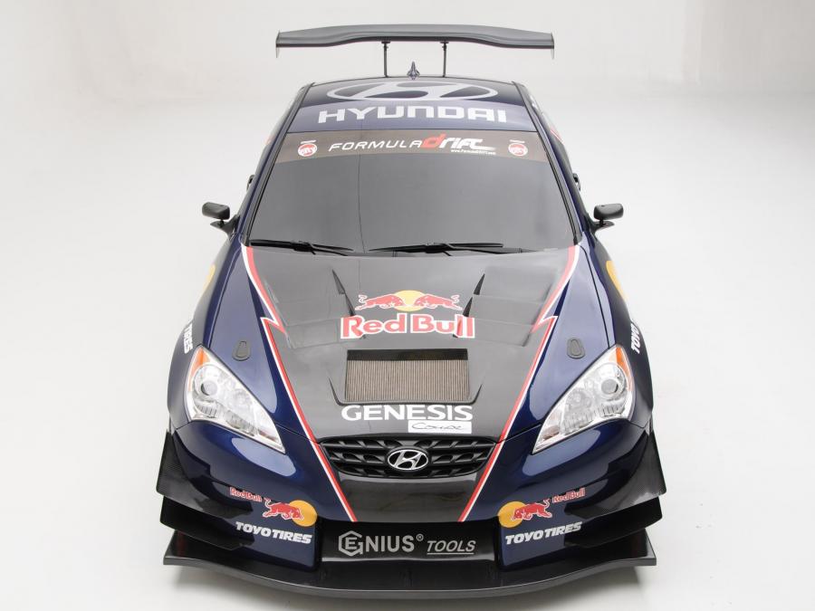  Hyundai Genesis Coupe Red Bull by RMR 2009 года  (фото 15 из 18)